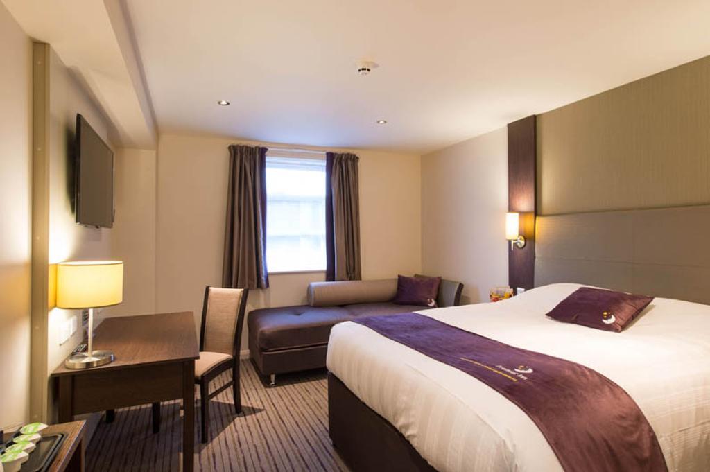 Premier Inn Inverness East Værelse billede