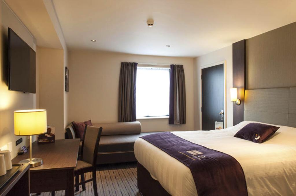 Premier Inn Inverness East Værelse billede