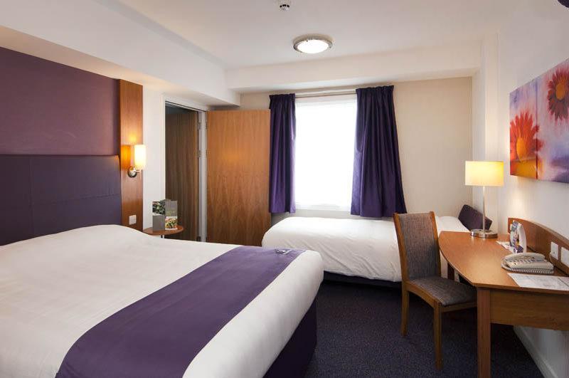 Premier Inn Inverness East Eksteriør billede